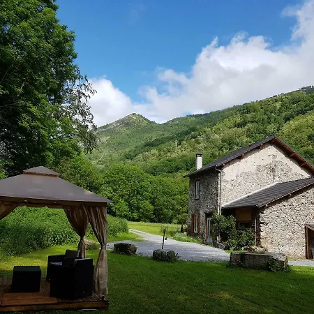 Gite La Fargue De Cabre Val-de-Sos Exterior photo